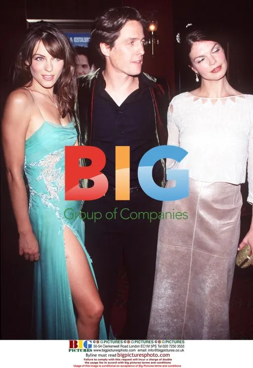Liz Hurley, Hugh Grant at "Mickey Blue Eyes" Premiere