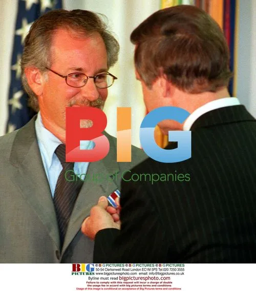 Spielberg Receives Defense Award