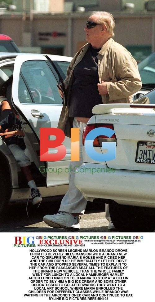 Marlon Brando Treats Family to New Car and Lunch