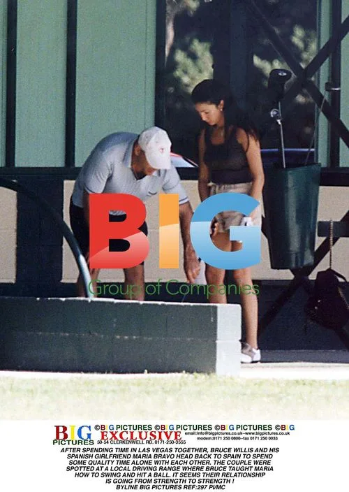 Bruce Willis and Maria Bravo at Golf Range