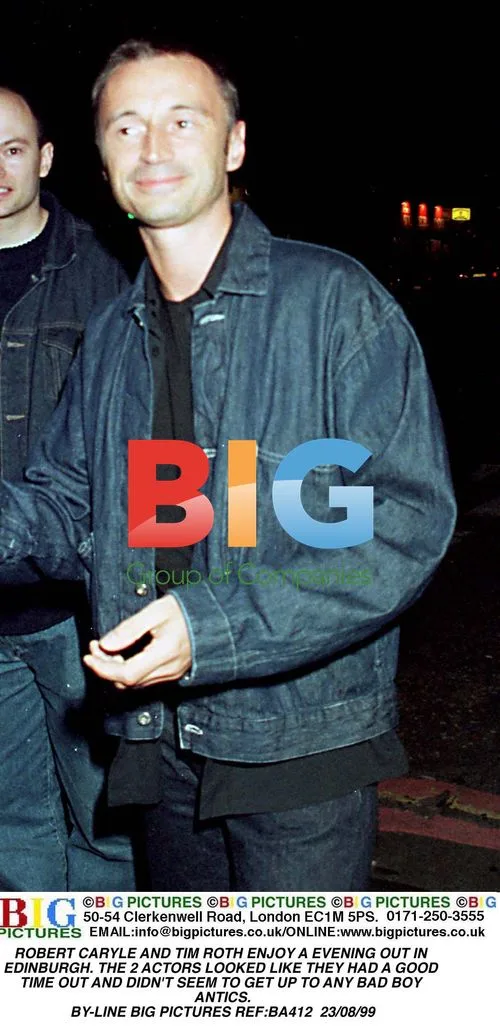 Robert Carlyle and Tim Roth Out in Edinburgh