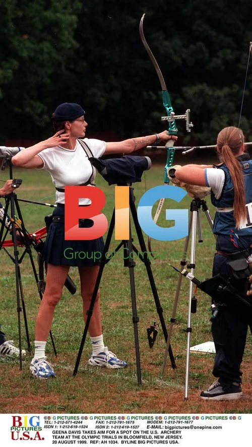 Geena Davis trains for Olympic archery team