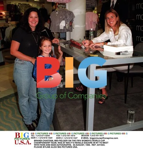 Brandi Chastain at Macy's autograph signing