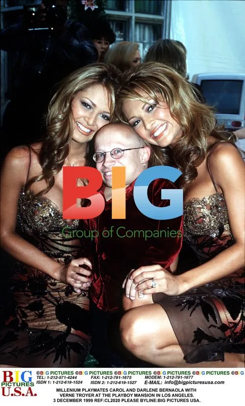 Playmates Carol and Darlene Bernaola with Verne Troyer