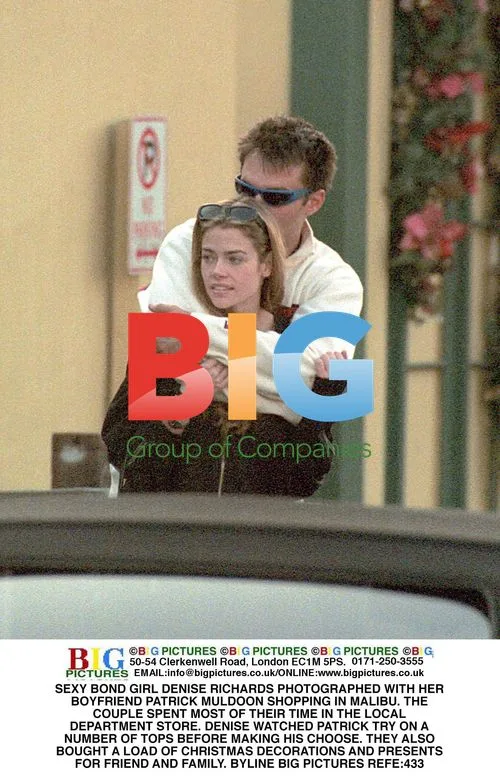 Denise Richards and Patrick Muldoon Shopping in Malibu