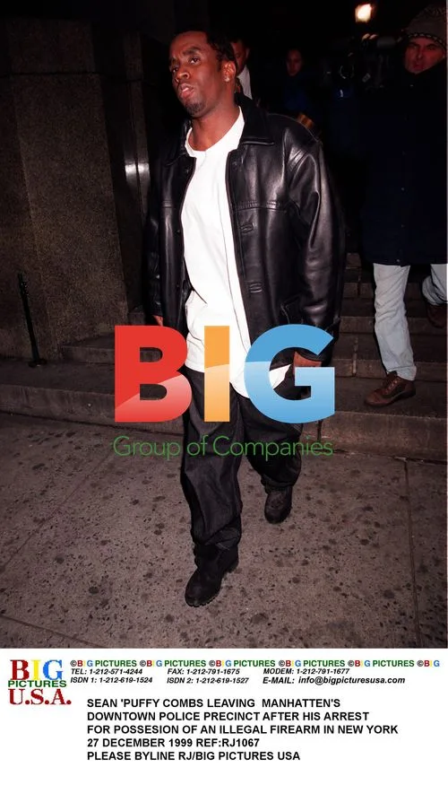 Puff Daddy Leaves NYC Police Precinct