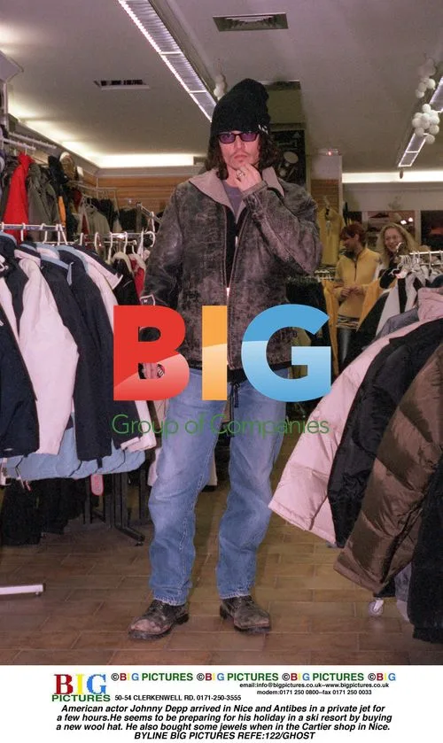 Johnny Depp Shopping in Nice
