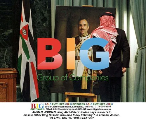 King Abdullah pays respects to late King Hussein