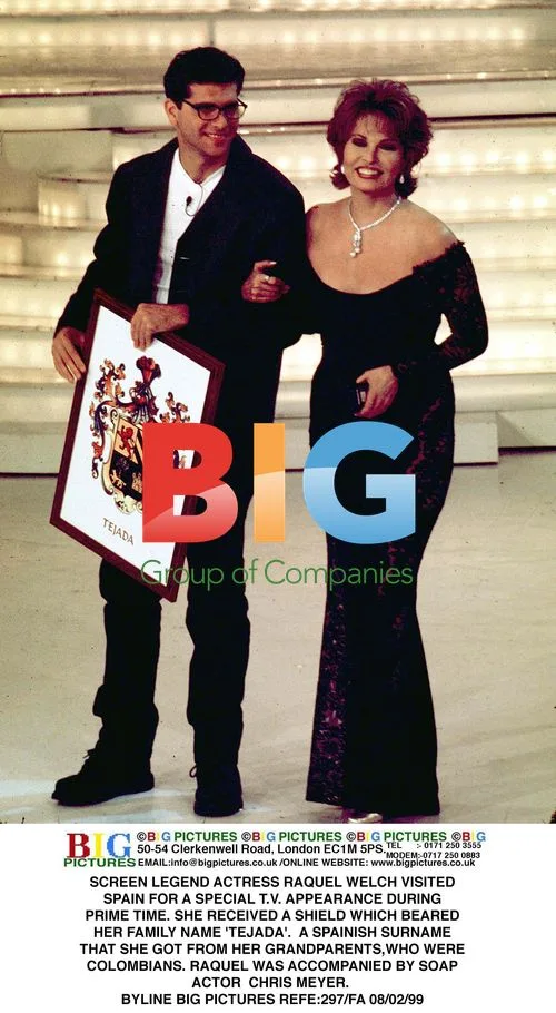 Raquel Welch Honored in Spain