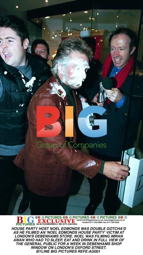 Noel Edmonds 'House Party' prank at Debenhams