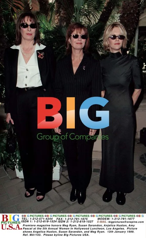 Meg Ryan, Susan Sarandon, Anjelica Huston, Amy Pascal at 1999 Women In Hollywood Luncheon