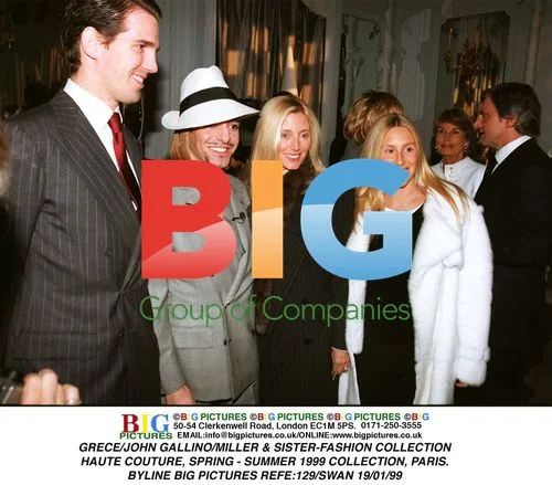 GRECE/JOHN GALLINO/MILLER & SISTER-FASHION COLLECTION HAUTE COUTURE, SPRING - SUMMER 1999
