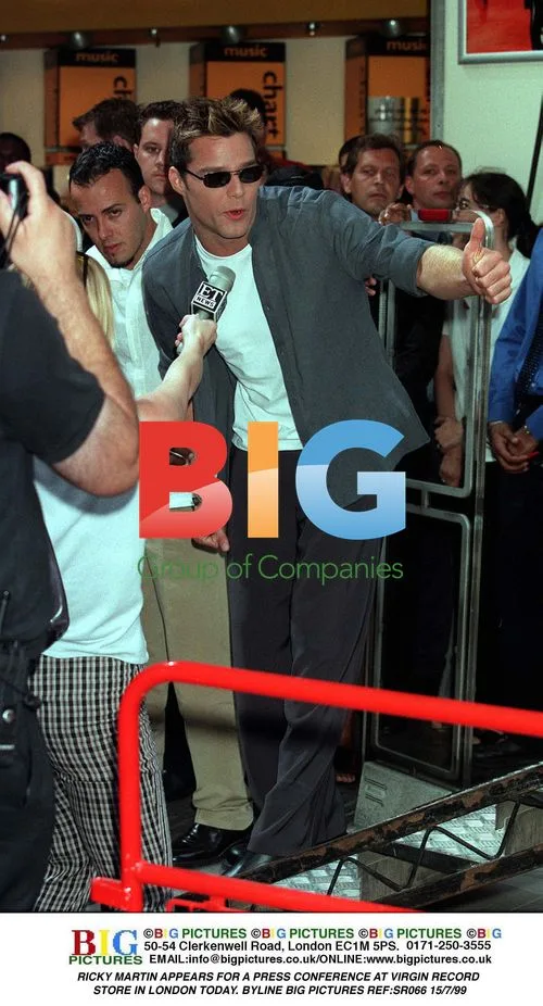 RICKY MARTIN PRESS CONFERENCE IN LONDON