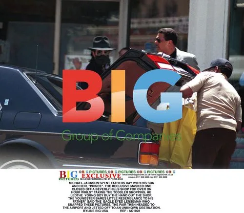Michael Jackson and son Prince shopping