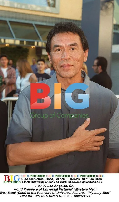 Wes Studi at "Mystery Men" Premiere