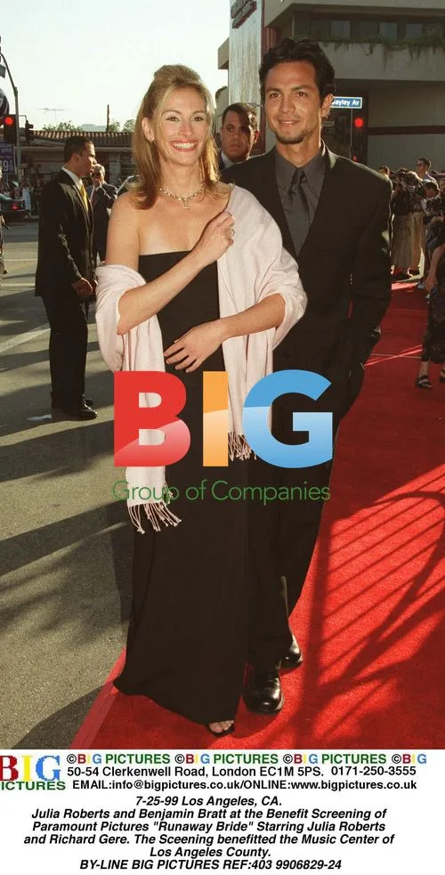 Benefit Screening of 'Runaway Bride'