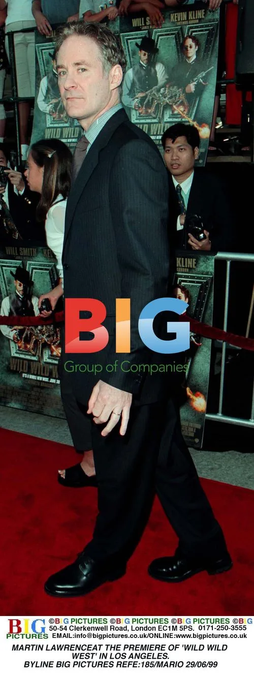 Kevin Kline at 'Wild Wild West' Premiere