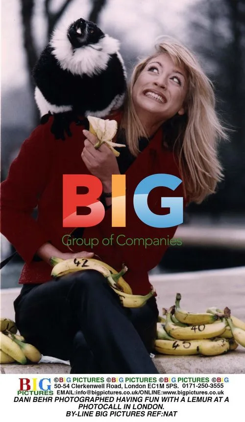 Dani Behr Poses with Lemur in London