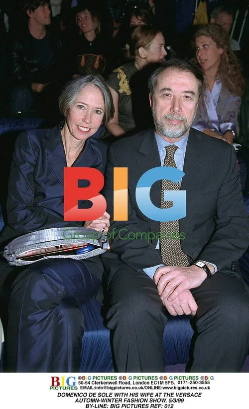 DOMENICO DE SOLE WITH WIFE AT VERSACE SHOW