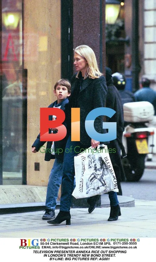 Anneka Rice Shopping on New Bond St.