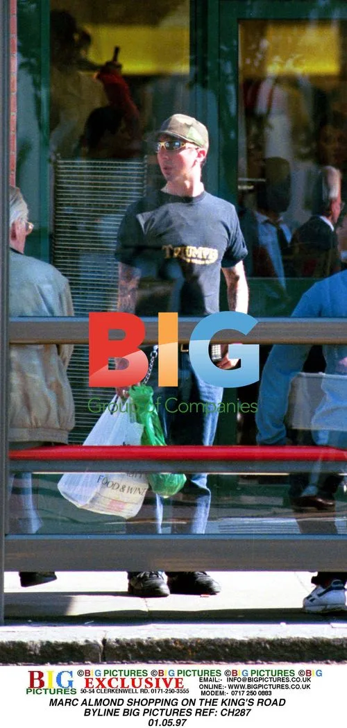 Marc Almond shopping on King's Road