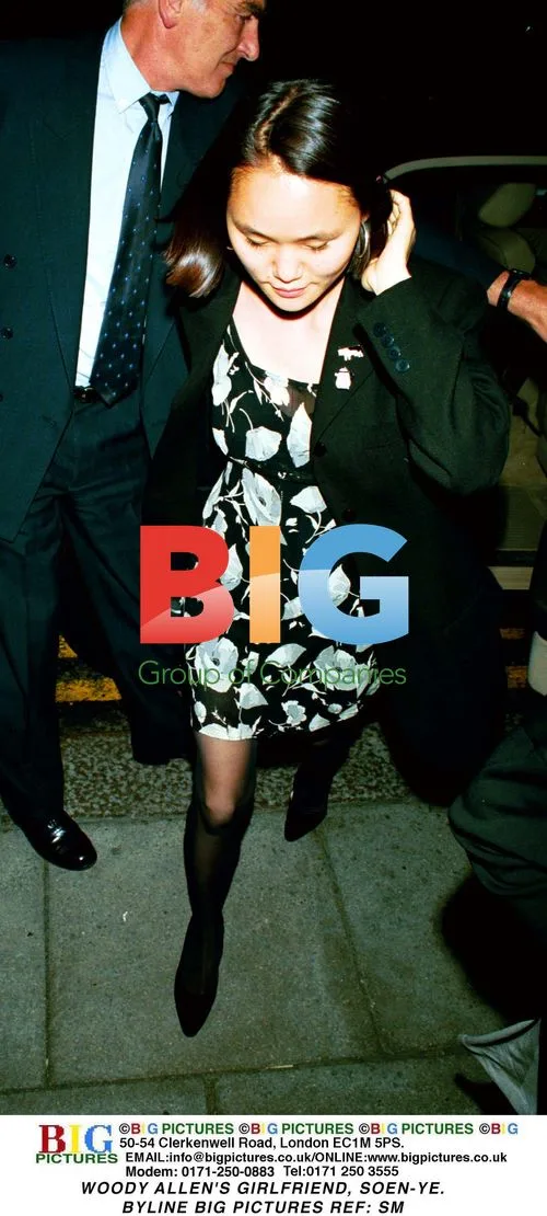 Woody Allen's Girlfriend Exits Car