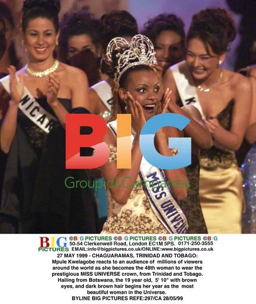 Mpule Kwelagobe wins Miss Universe 1999