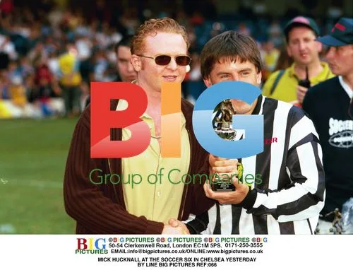 MICK HUCKNALL AT THE SOCCER SIX