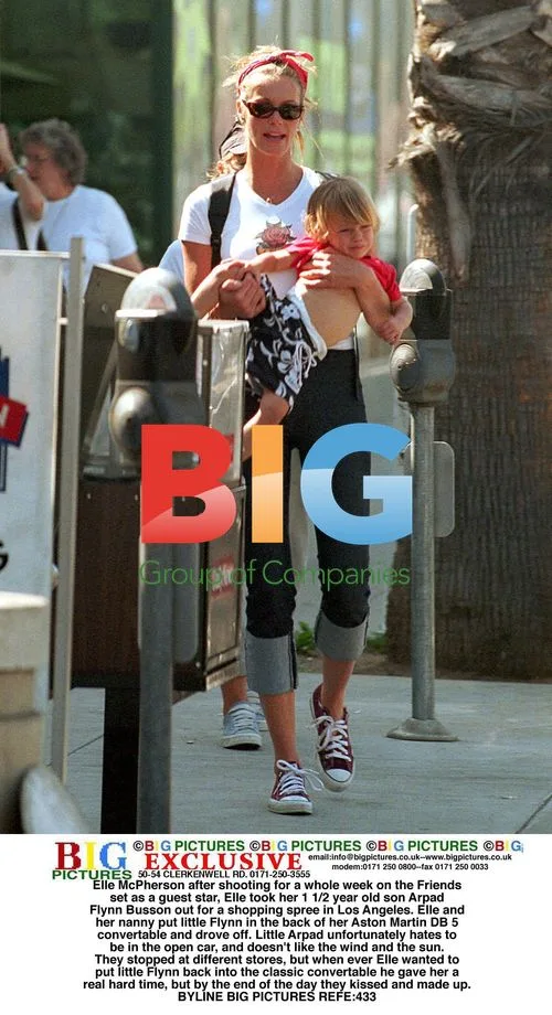 Elle McPherson and Son Flynn Shopping