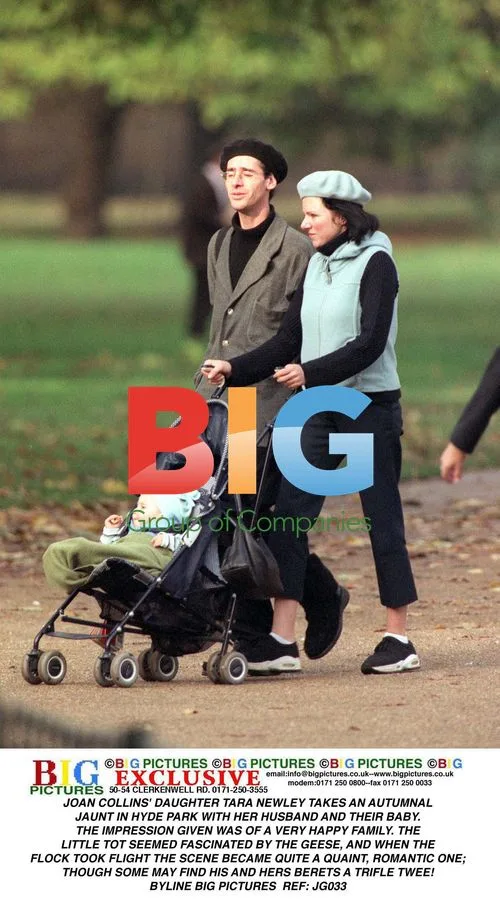 Tara Newley's Family Outing in Hyde Park