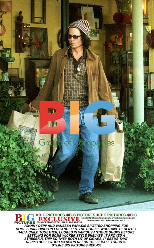 JOHNNY DEPP AND VANESSA PARADIS SHOP FOR HOME DECOR