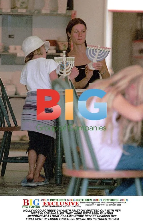 Gwyneth Paltrow spotted with niece in LA