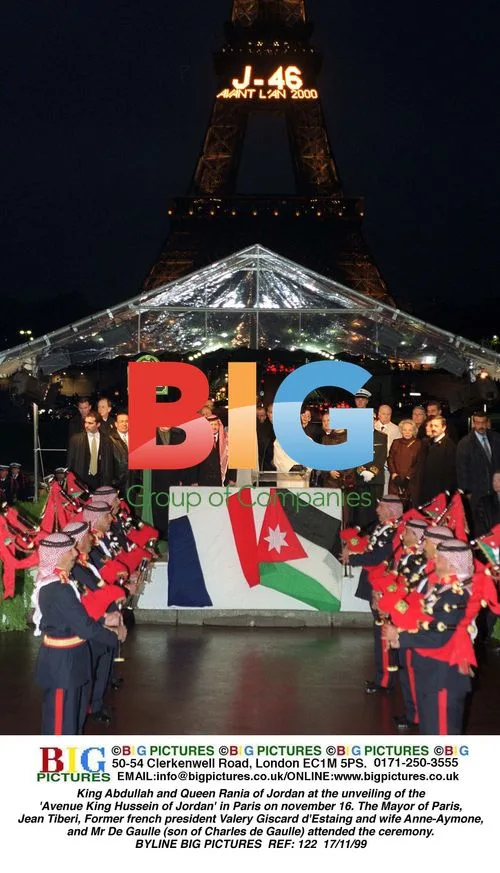 King Abdullah and Queen Rania at Avenue King Hussein unveiling in Paris