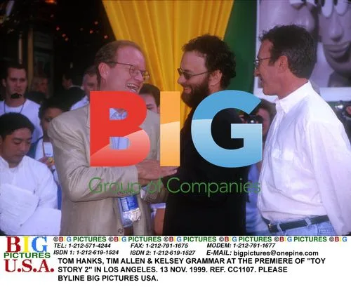TOM HANKS, TIM ALLEN & KELSEY GRAMMAR at TOY STORY 2 Premiere