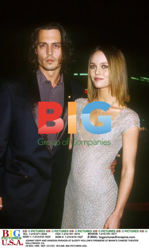 JOHNNY DEPP AND VANESSA PARADIS AT SLEEPY HOLLOW PREMIERE