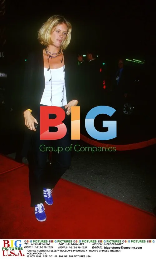 RACHEL HUNTER AT SLEEPY HOLLOW PREMIERE