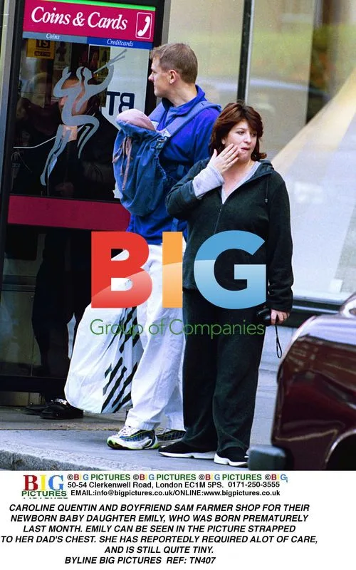 CAROLINE QUENTIN AND BOYFRIEND SHOP FOR BABY