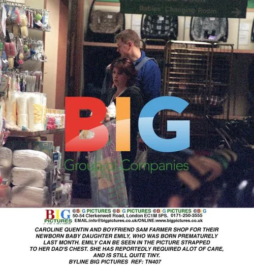 Caroline Quentin and boyfriend shop for newborn