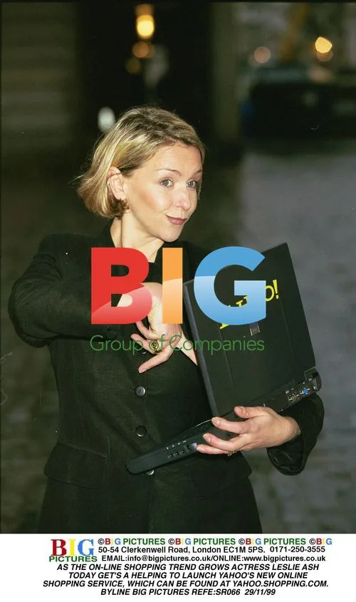 Leslie Ash Launches Yahoo Online Shopping