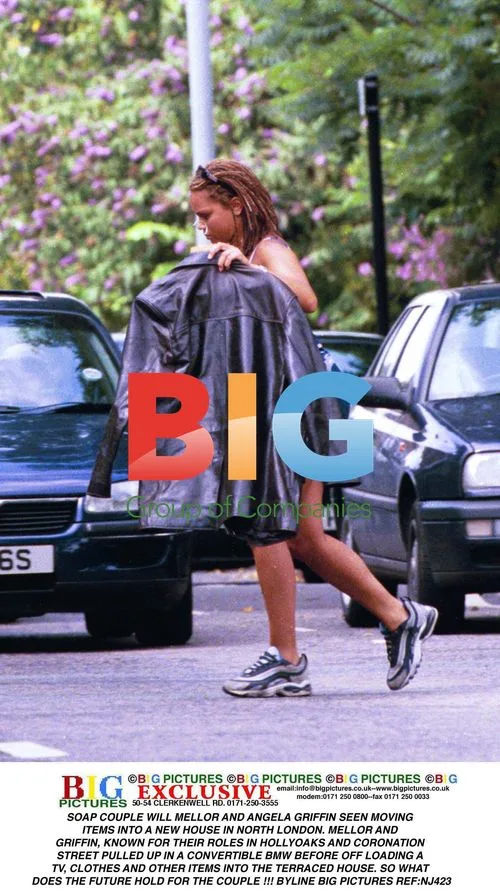 WILL MELLOR AND ANGELA GRIFFIN MOVE INTO NEW HOME