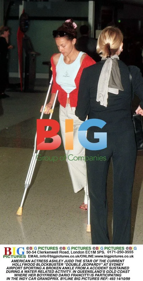 Ashley Judd at Sydney Airport with Broken Ankle