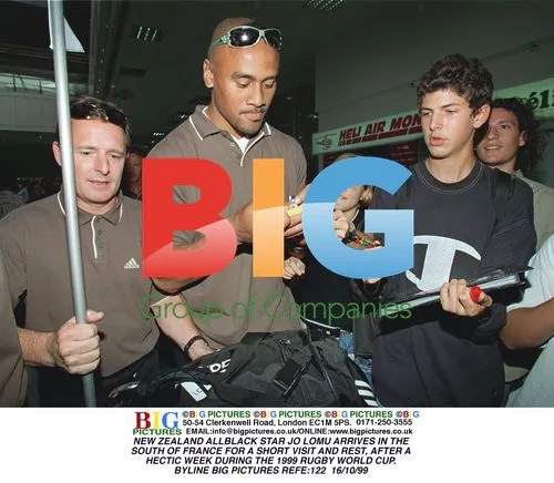 Jonah Lomu Arrives in South of France