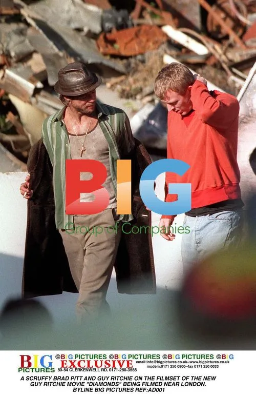 Brad Pitt and Guy Ritchie on Diamonds film set
