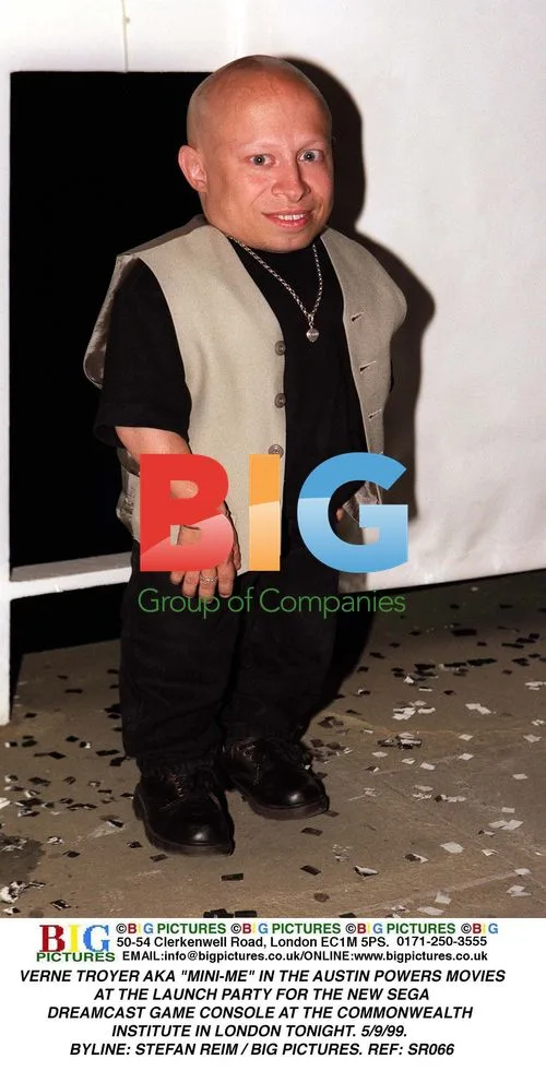 Verne Troyer at Sega Dreamcast Launch Party