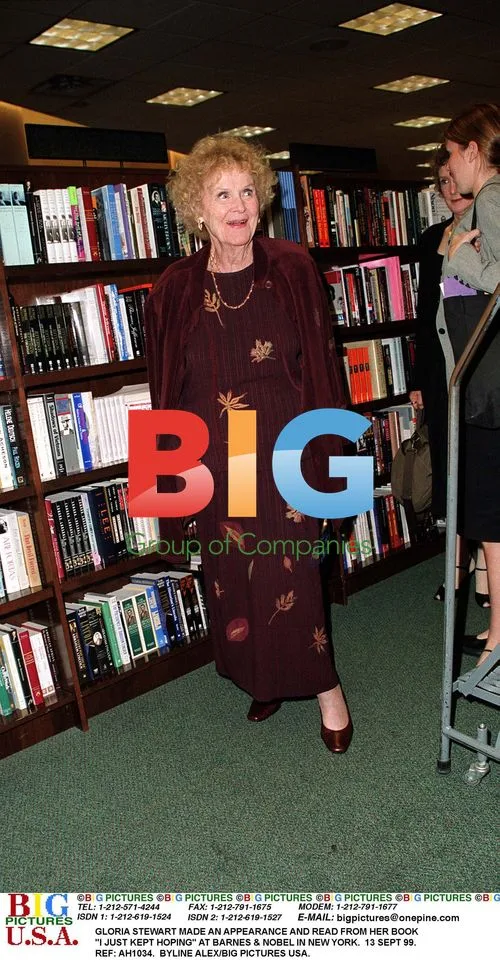 Gloria Stewart Book Reading in New York