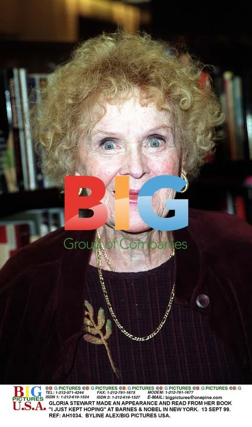 Gloria Stewart Book Reading at Barnes & Noble