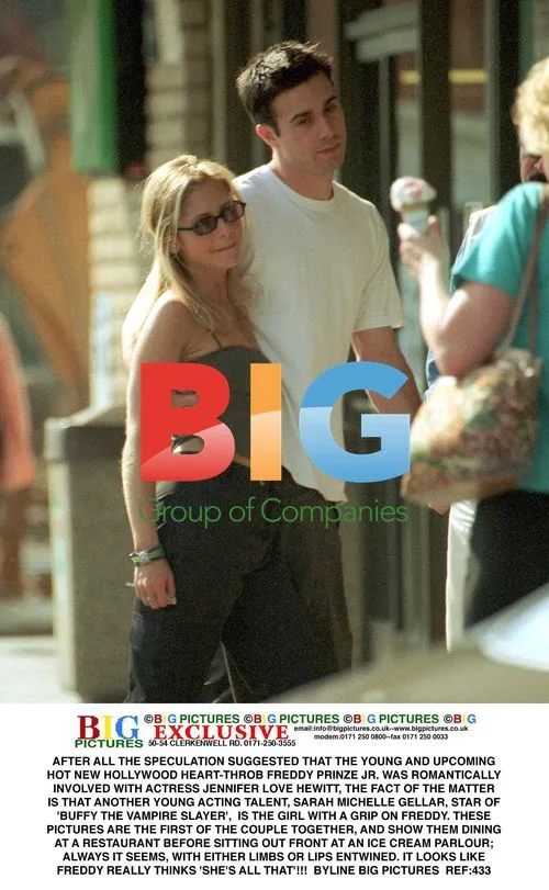 Freddy Prinze Jr. and Sarah Michelle Gellar Spotted