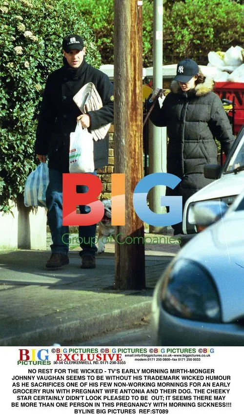 Johnny Vaughan's Early Morning Grocery Run