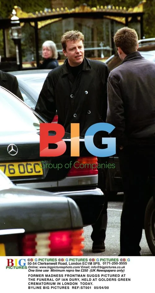 Suggs Attends Ian Dury's Funeral