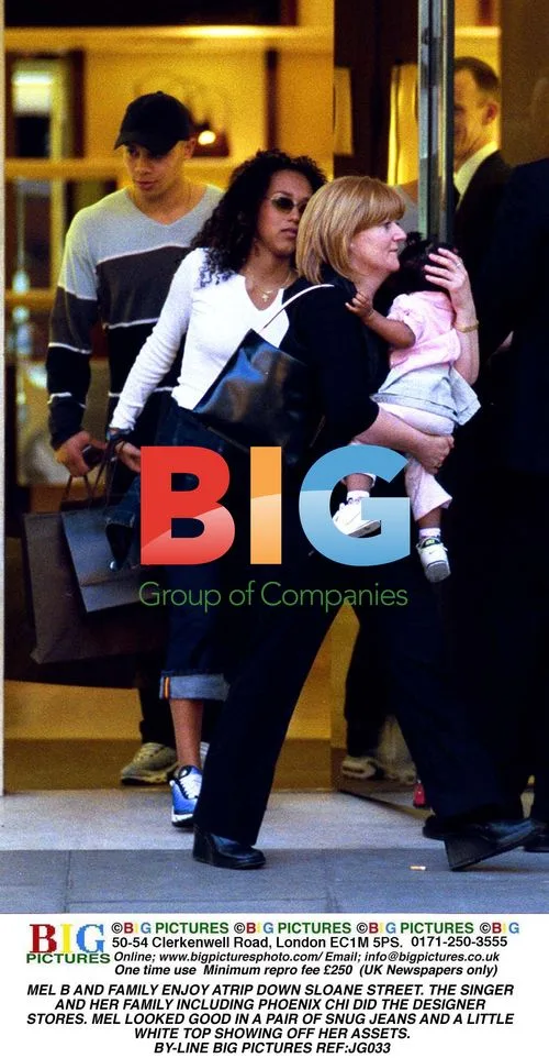Mel B and Family Shoppping on Sloane Street